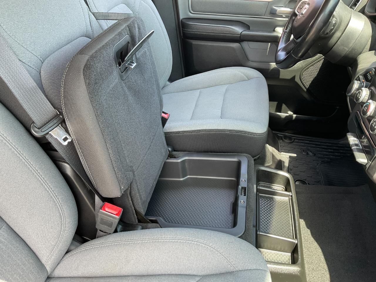 RAM 1500 Big Horn Quad Cab 4WD 2019