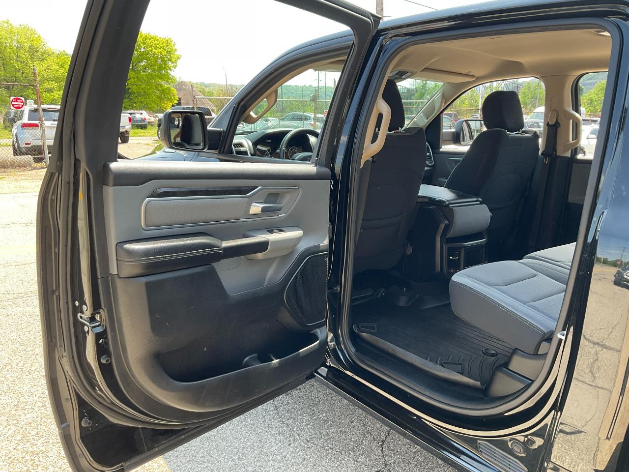 RAM 1500 Big Horn Quad Cab 4WD 2019