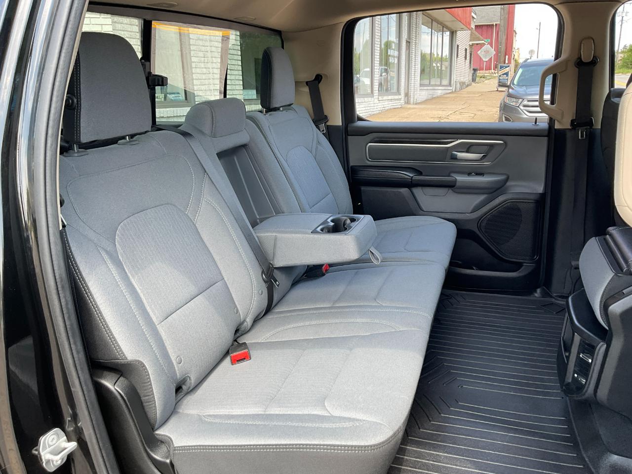 RAM 1500 Big Horn Quad Cab 4WD 2019