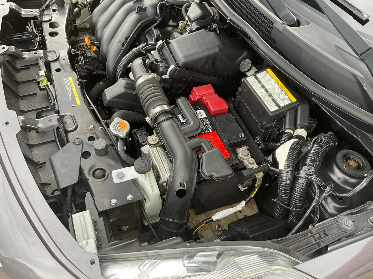 Nissan Versa 1.6 S 5M 2015