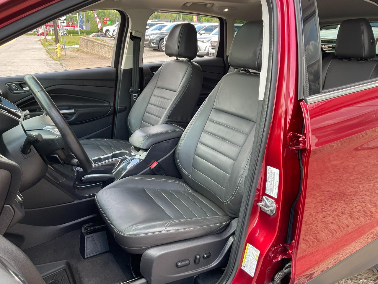 Ford Escape Titanium 4WD 2015