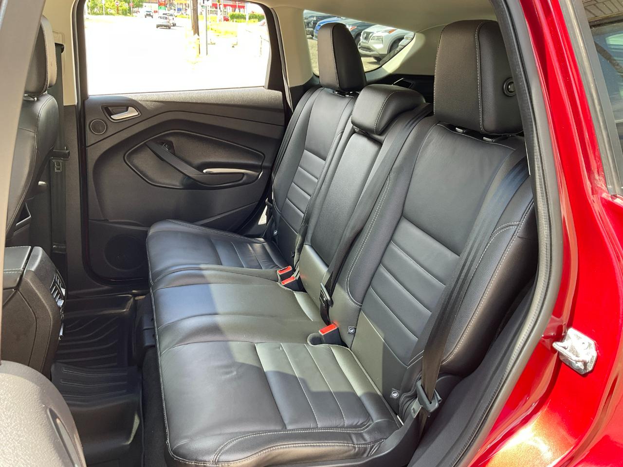 Ford Escape Titanium 4WD 2015