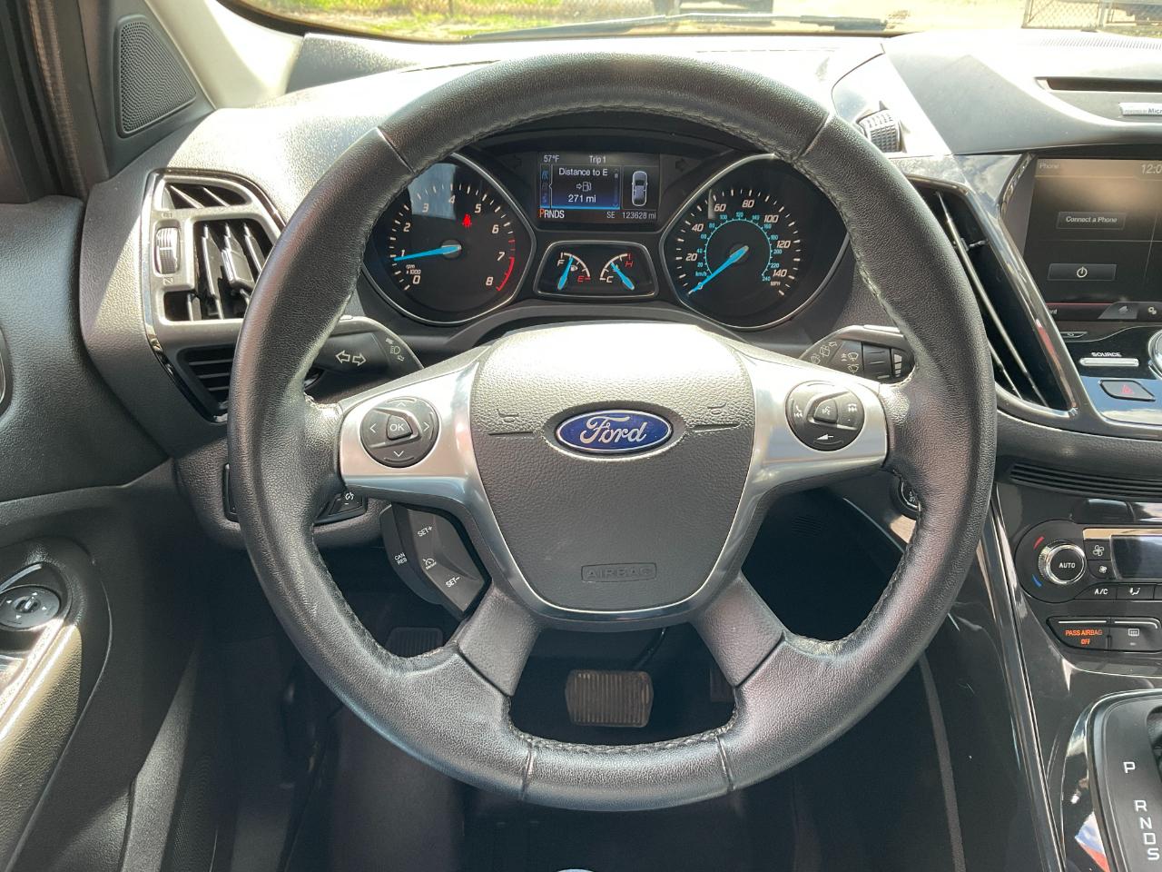 Ford Escape Titanium 4WD 2015