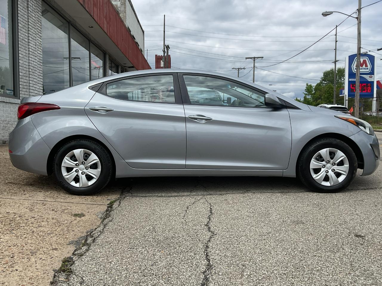 Hyundai Elantra 5dr Sdn GLS Auto 2016