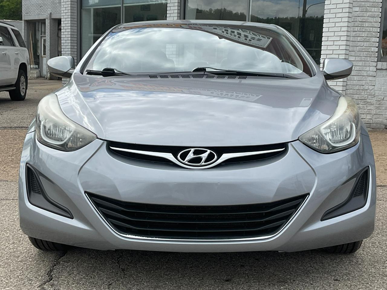 Hyundai Elantra 5dr Sdn GLS Auto 2016