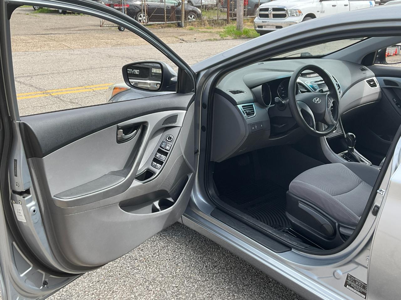 Hyundai Elantra 5dr Sdn GLS Auto 2016