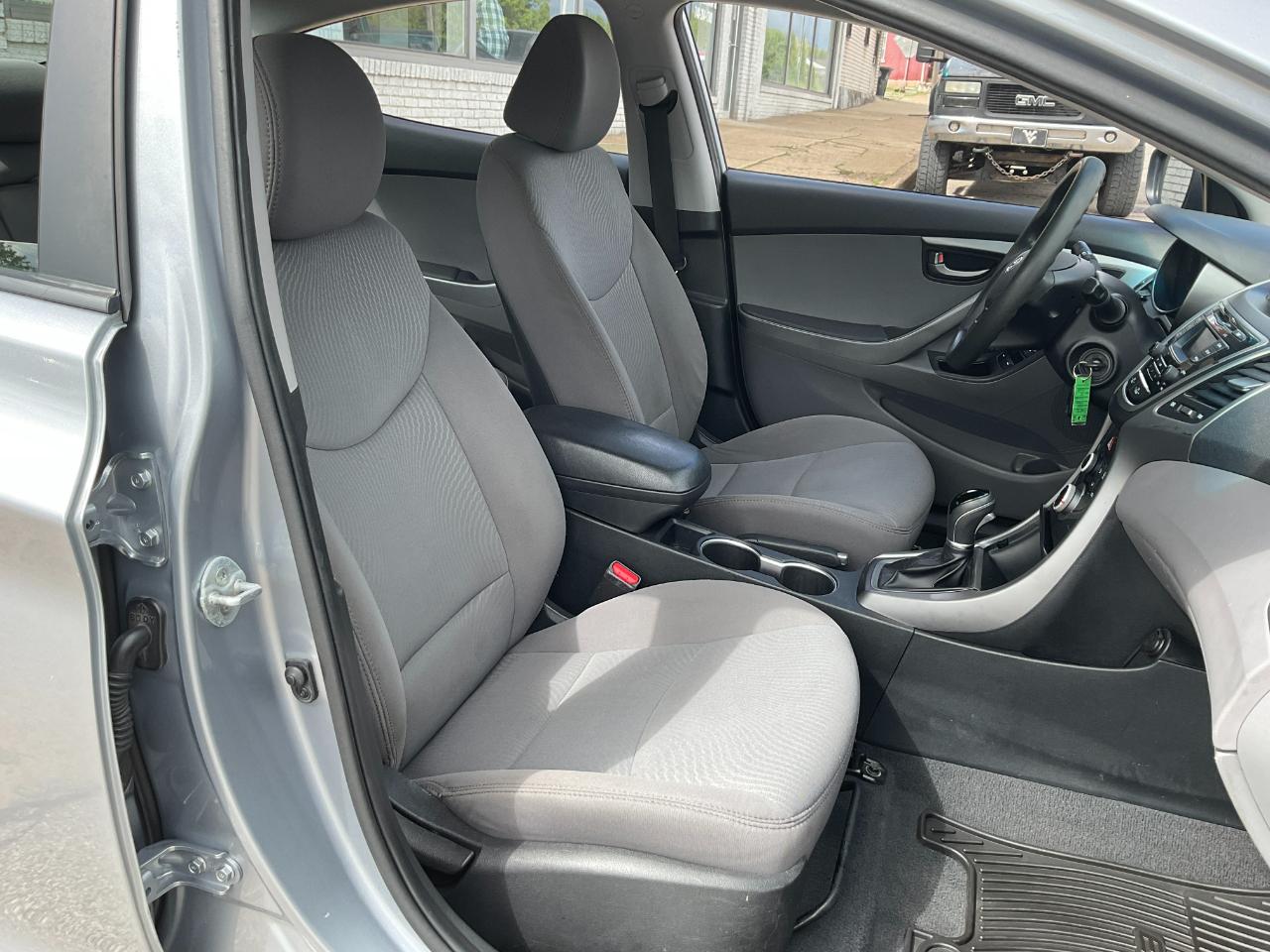 Hyundai Elantra 5dr Sdn GLS Auto 2016