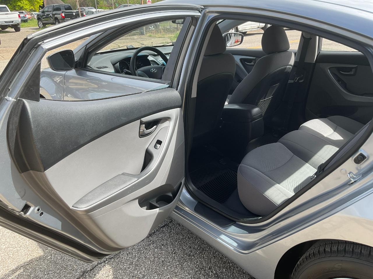 Hyundai Elantra 5dr Sdn GLS Auto 2016
