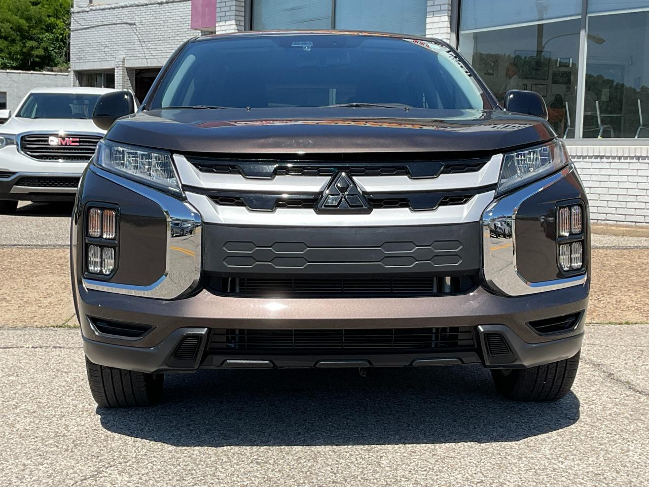Mitsubishi Outlander Sport 2.0 ES 4WD 2024