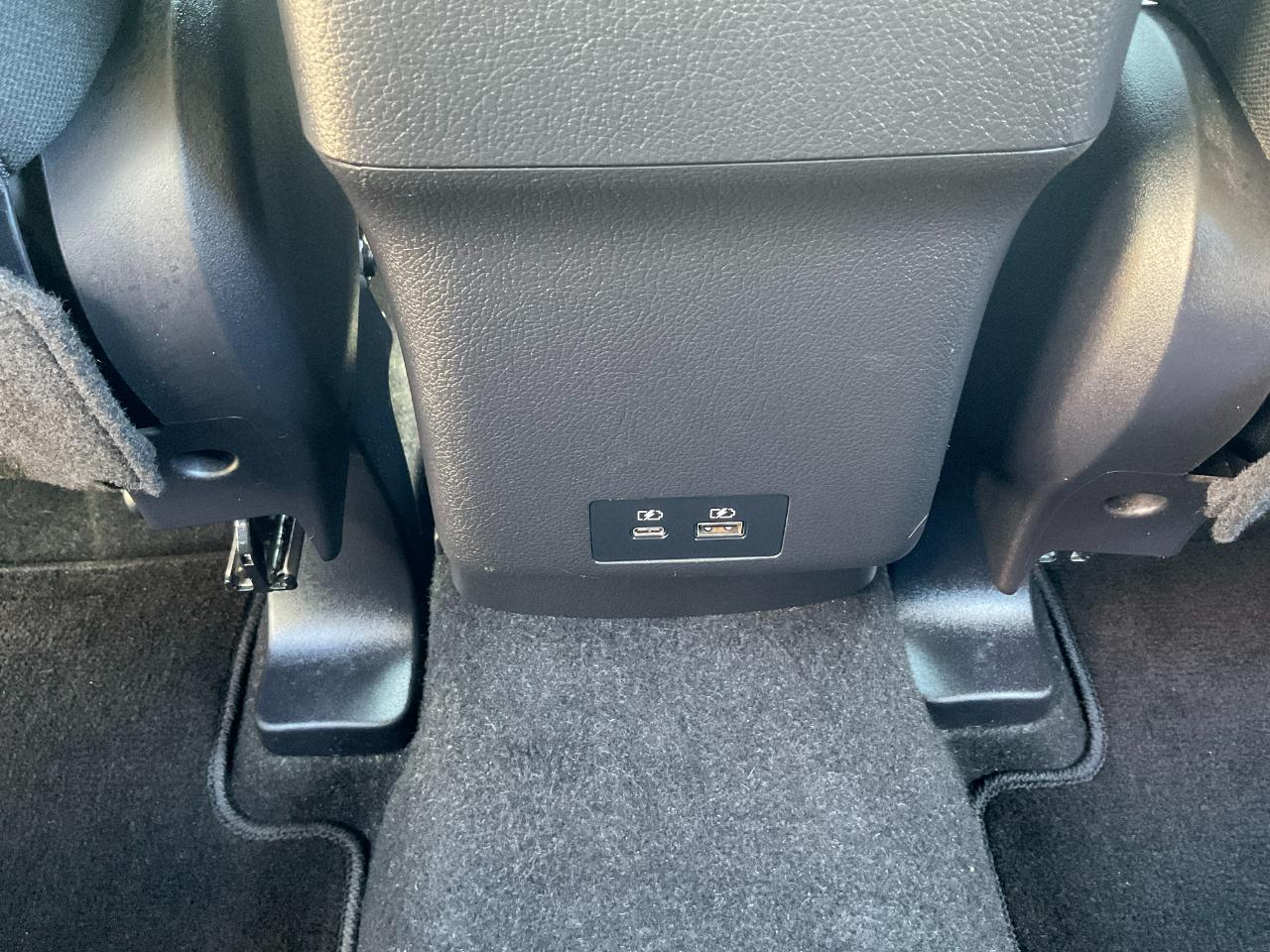 Mitsubishi Outlander Sport 2.0 ES 4WD 2024