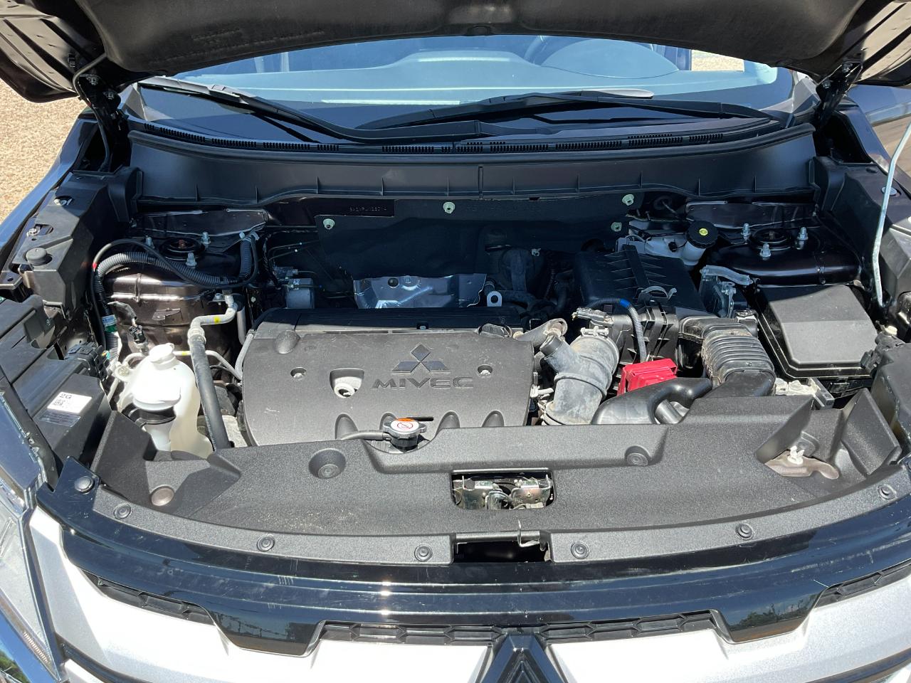 Mitsubishi Outlander Sport 2.0 ES 4WD 2024