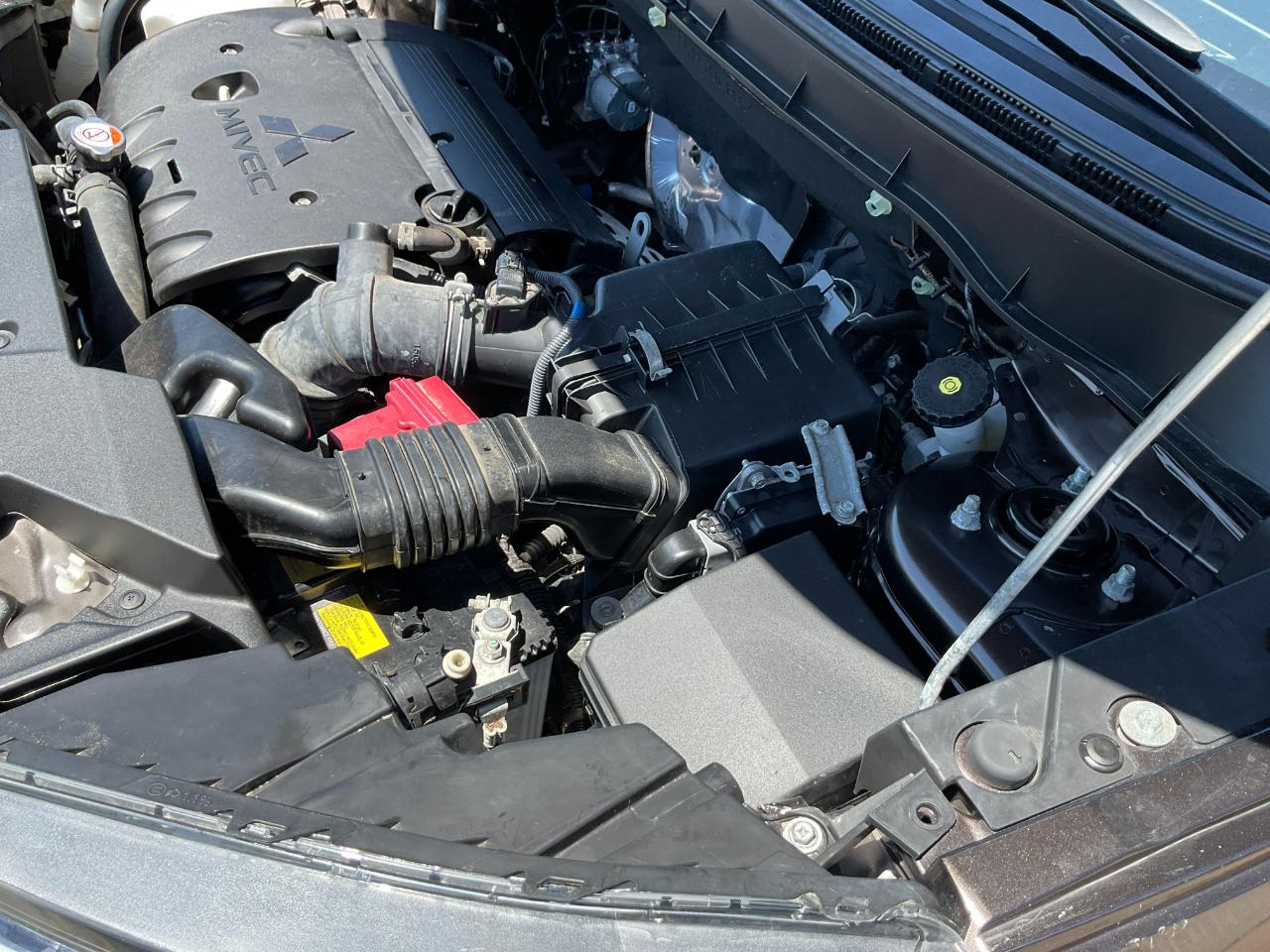 Mitsubishi Outlander Sport 2.0 ES 4WD 2024