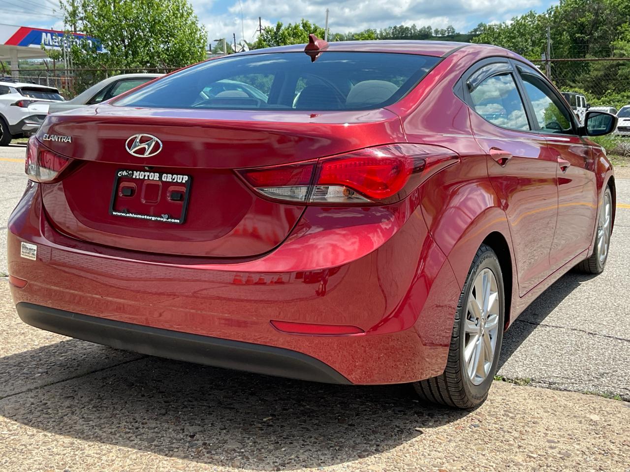 Hyundai Elantra SE 6AT 2016