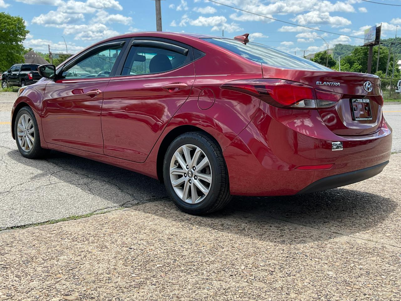Hyundai Elantra SE 6AT 2016