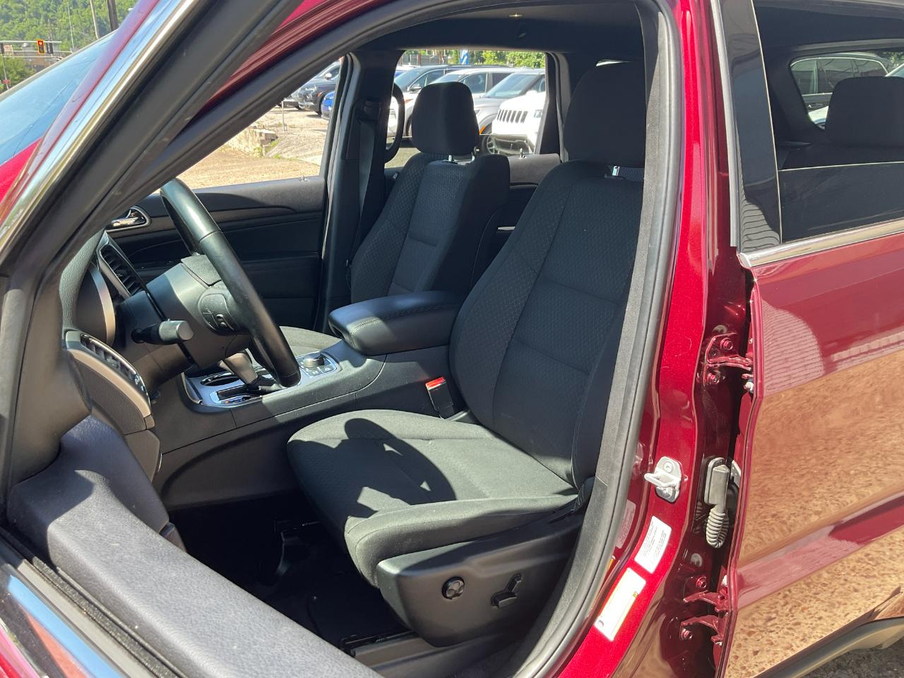 Jeep Grand Cherokee Laredo 4WD 2018