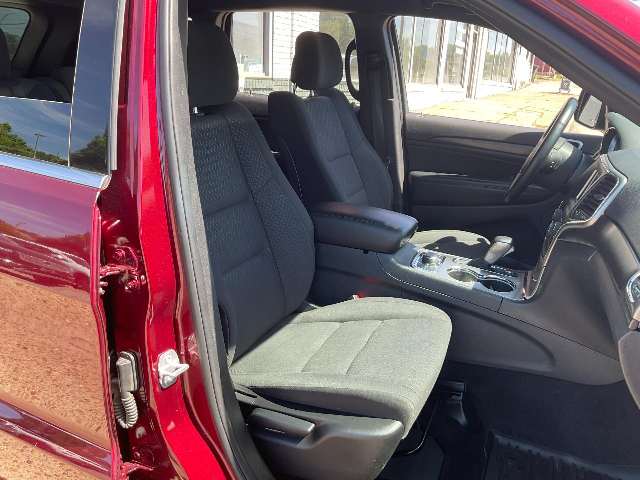 Jeep Grand Cherokee Laredo 4WD 2018