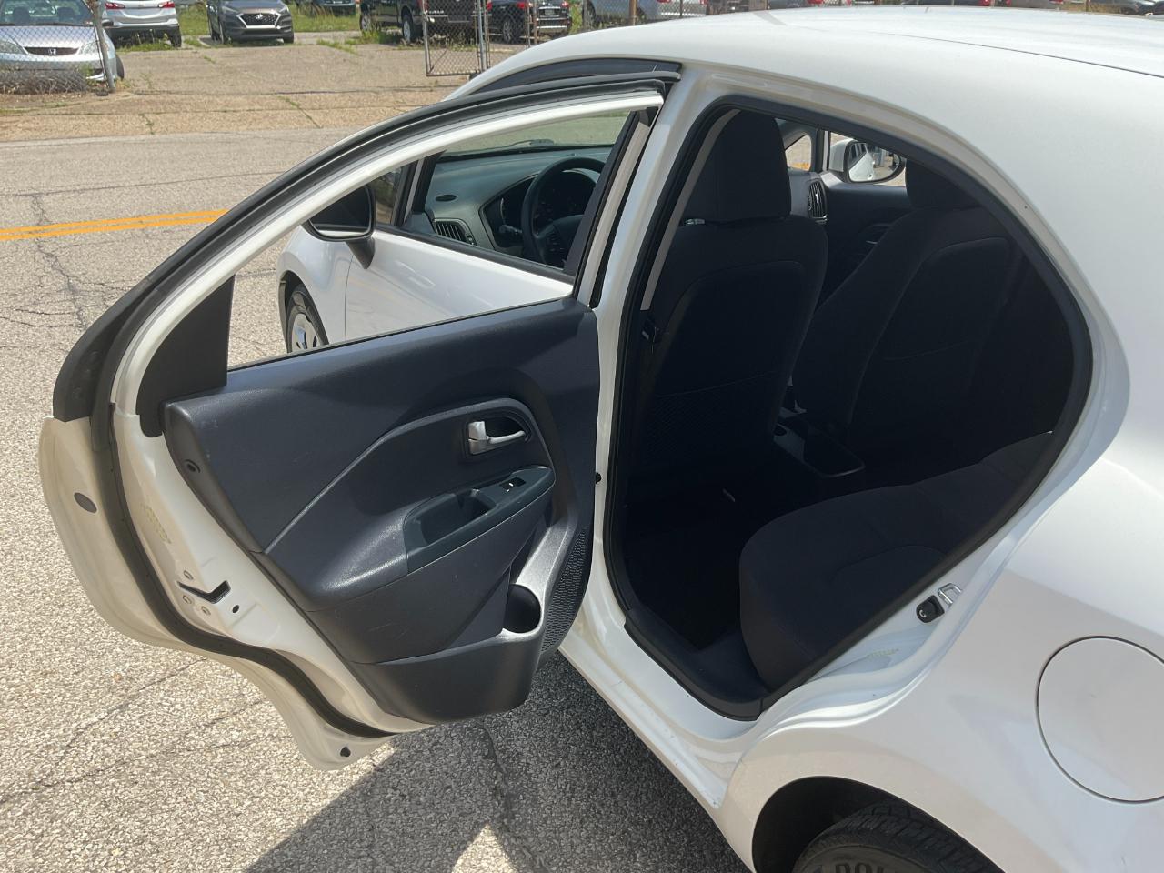 Kia Rio5 LX 2014