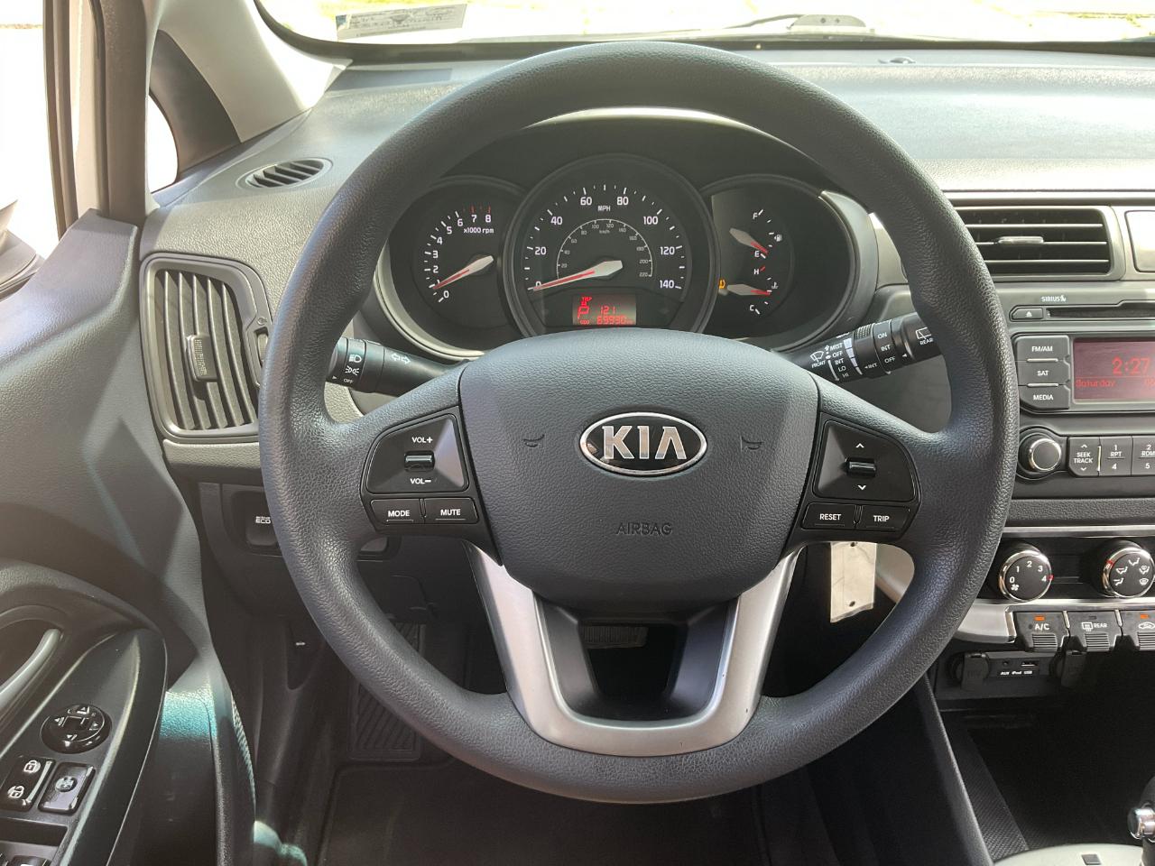 Kia Rio5 LX 2014