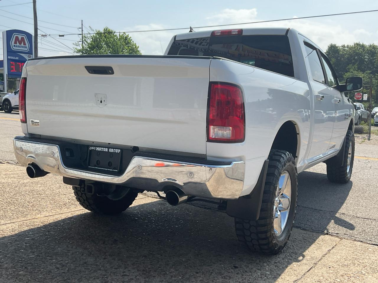 RAM 1500 SLT Crew Cab SWB 4WD 2015