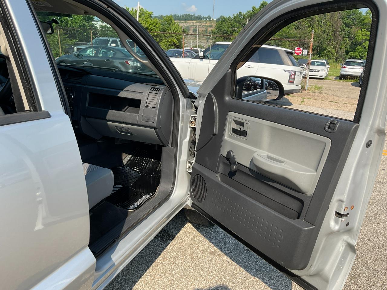 RAM Dakota ST Crew Cab 2WD 2010