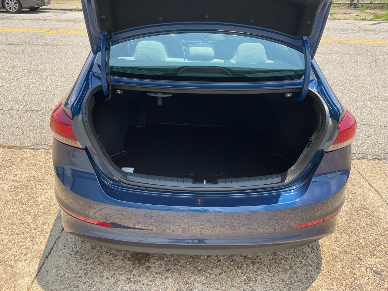 Hyundai Elantra Limited 2018