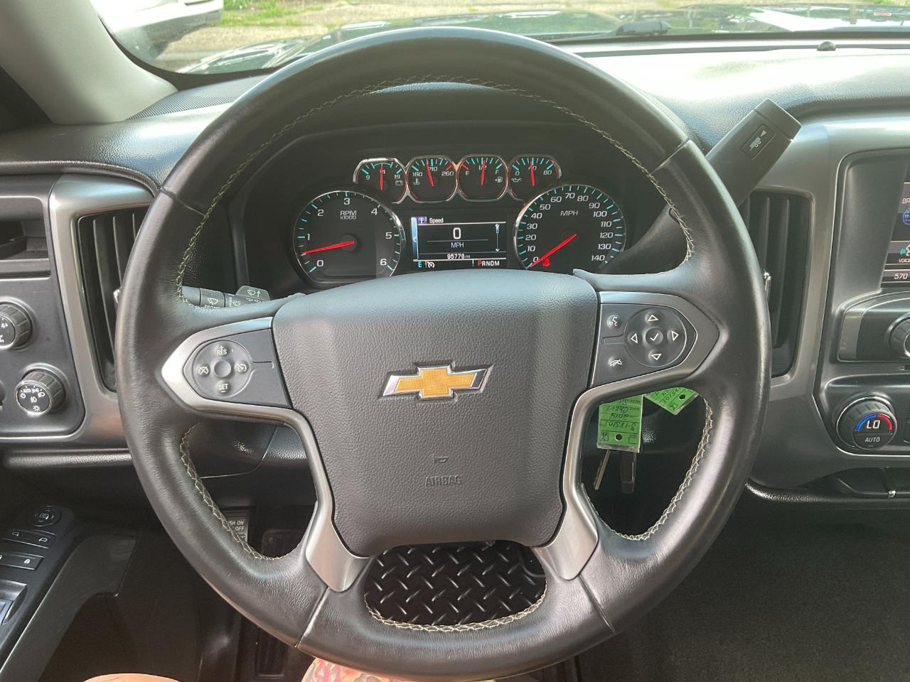 Chevrolet Silverado 1500 2LT Crew Cab Long Box 4WD 2014