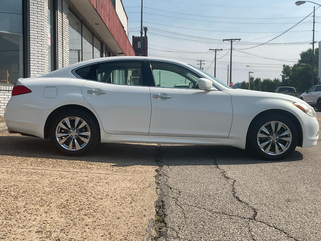 Infiniti M 37x 2012