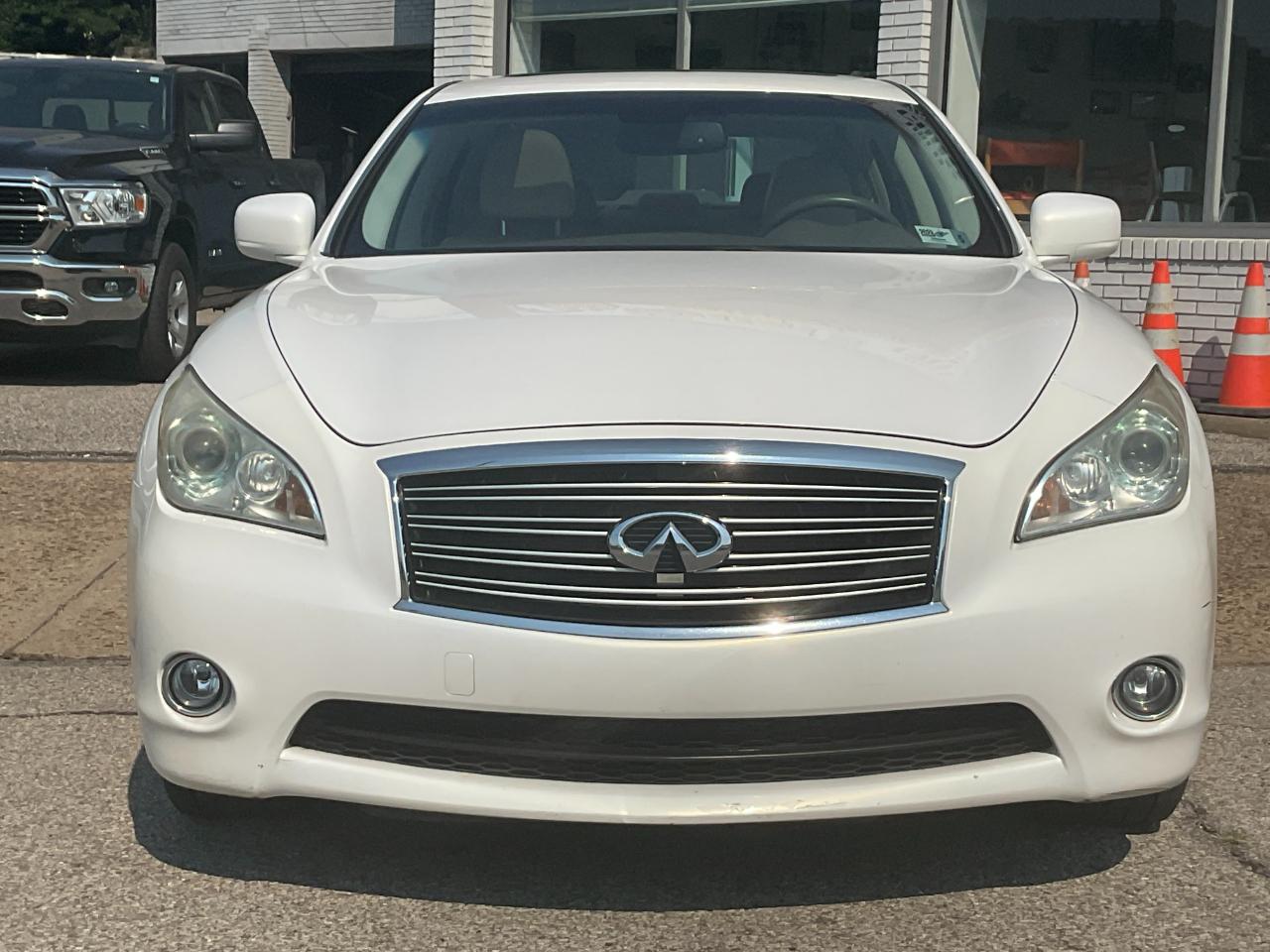 Infiniti M 37x 2012