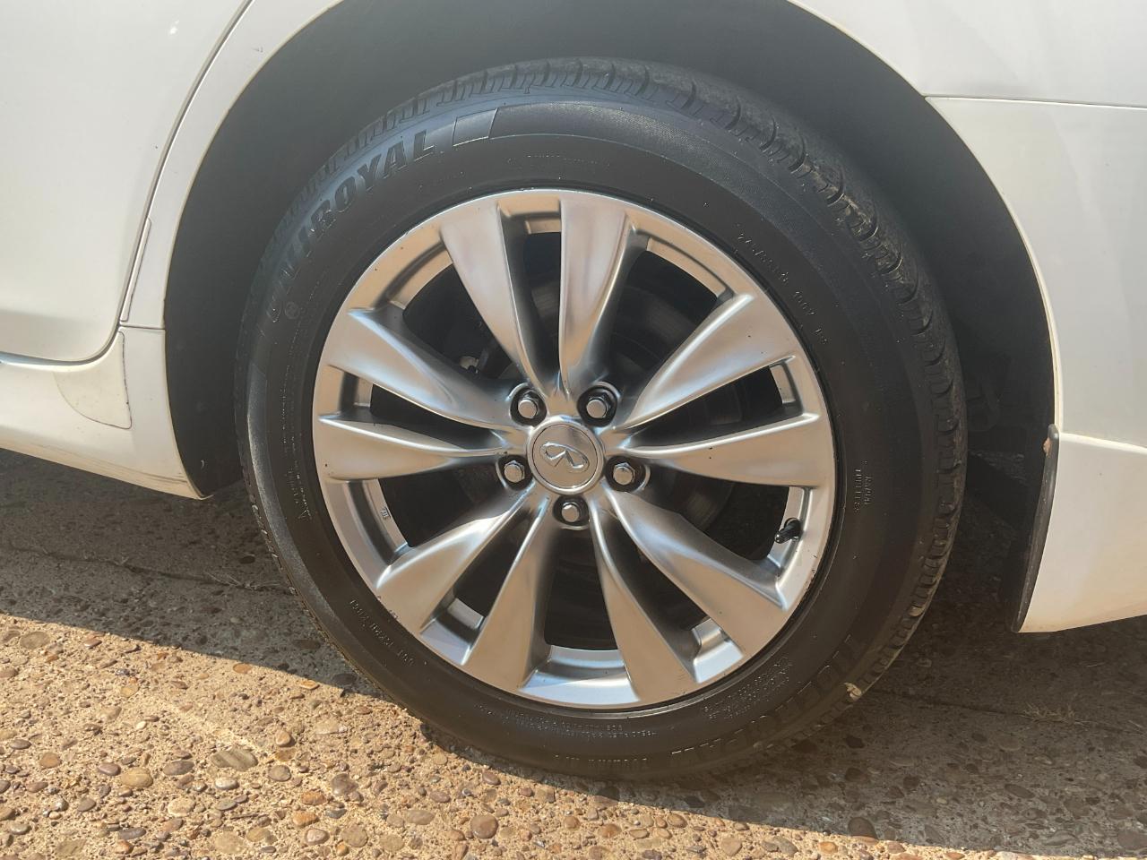 Infiniti M 37x 2012