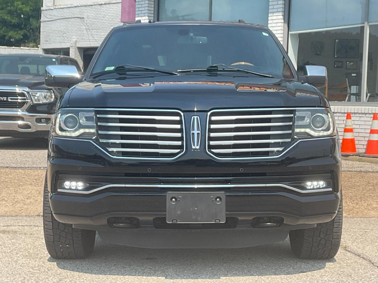 Lincoln Navigator Select 4WD 2017