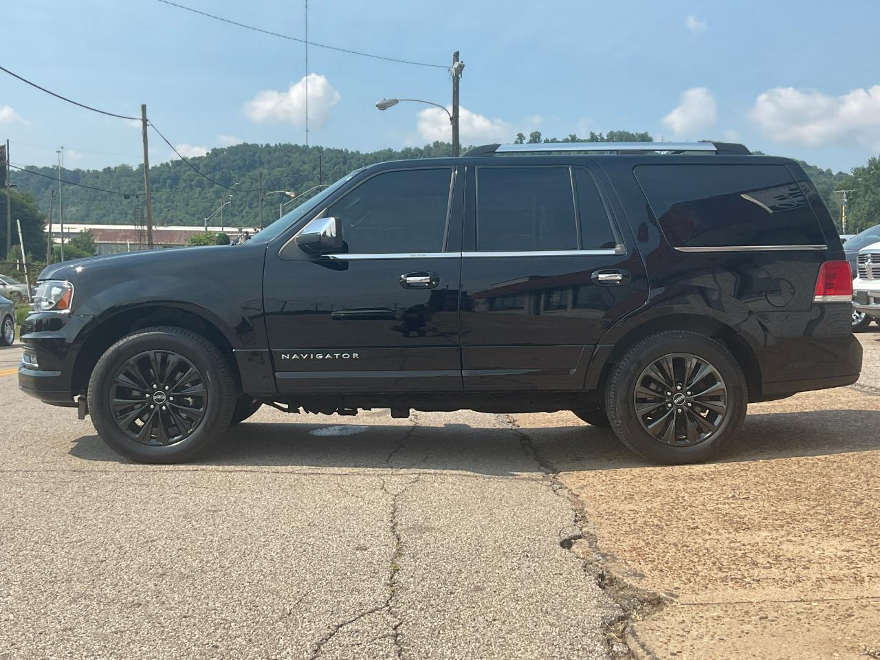 Lincoln Navigator Select 4WD 2017