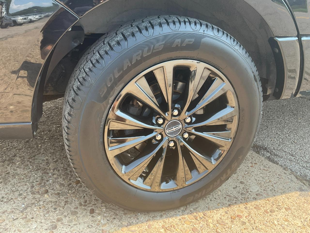 Lincoln Navigator Select 4WD 2017
