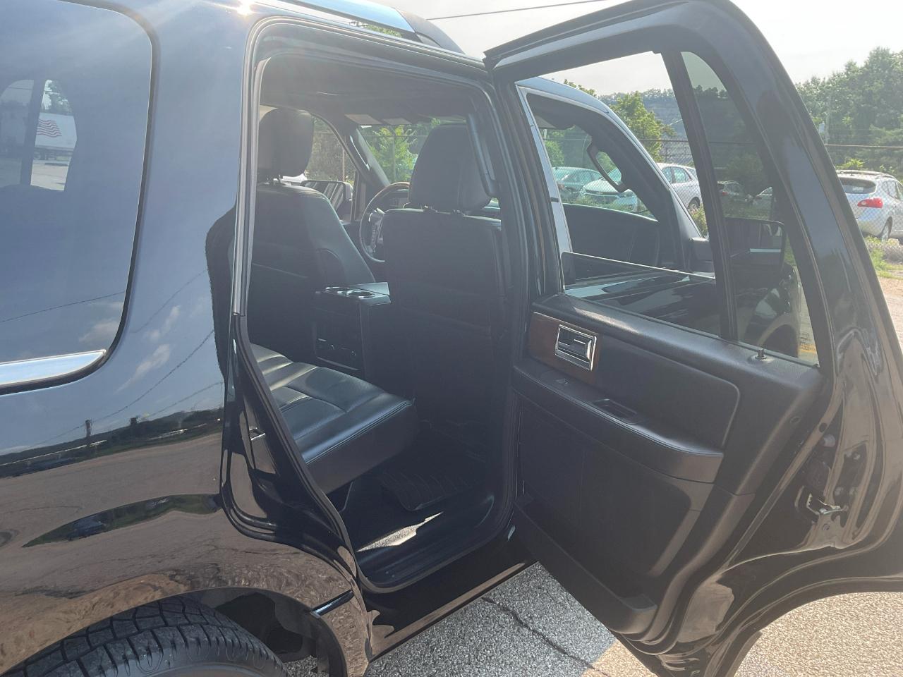 Lincoln Navigator Select 4WD 2017