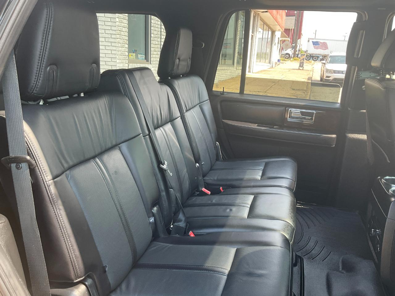 Lincoln Navigator Select 4WD 2017