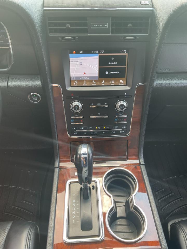 Lincoln Navigator Select 4WD 2017