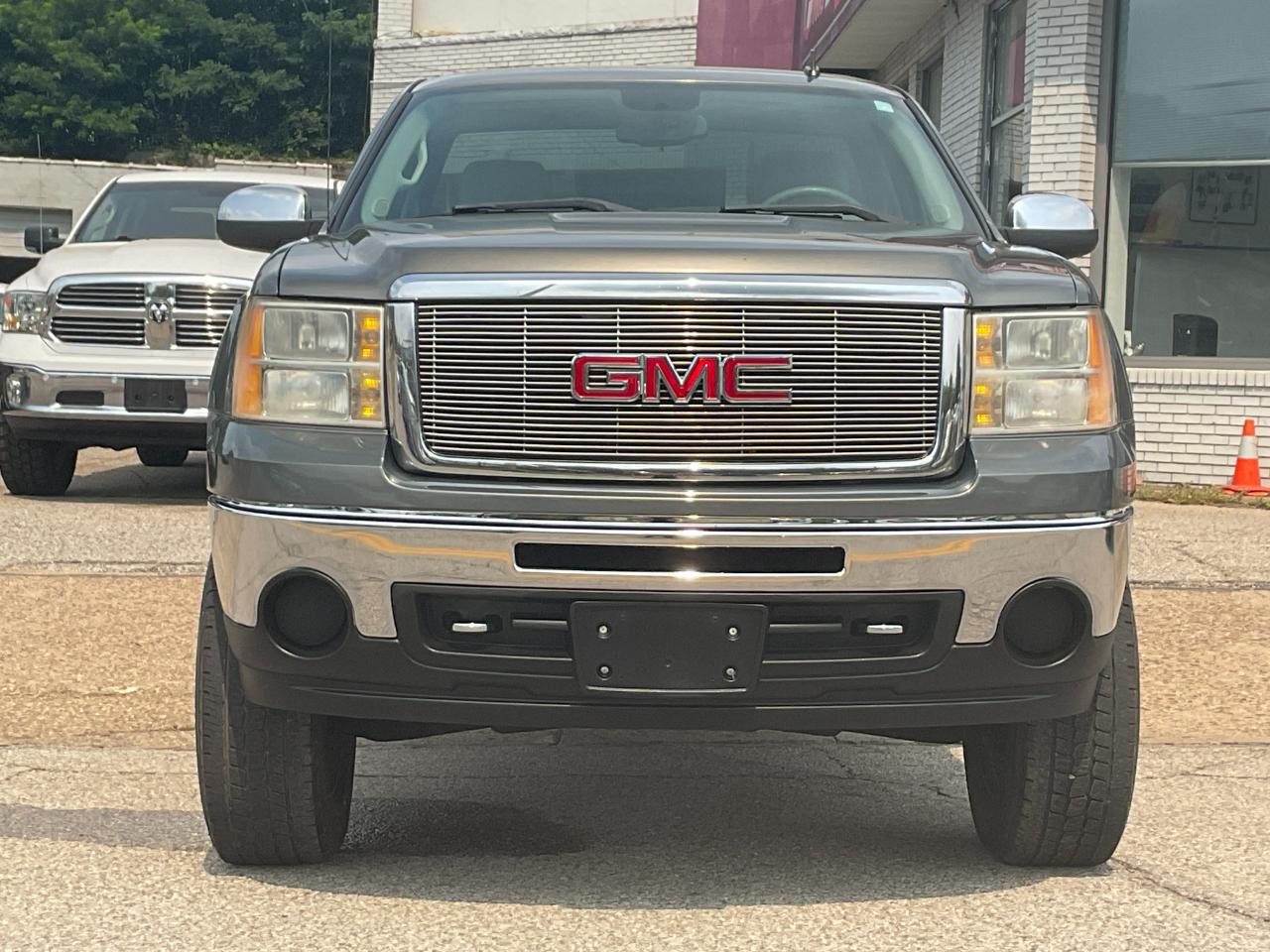 GMC Sierra 1500 SLE 4WD 2011