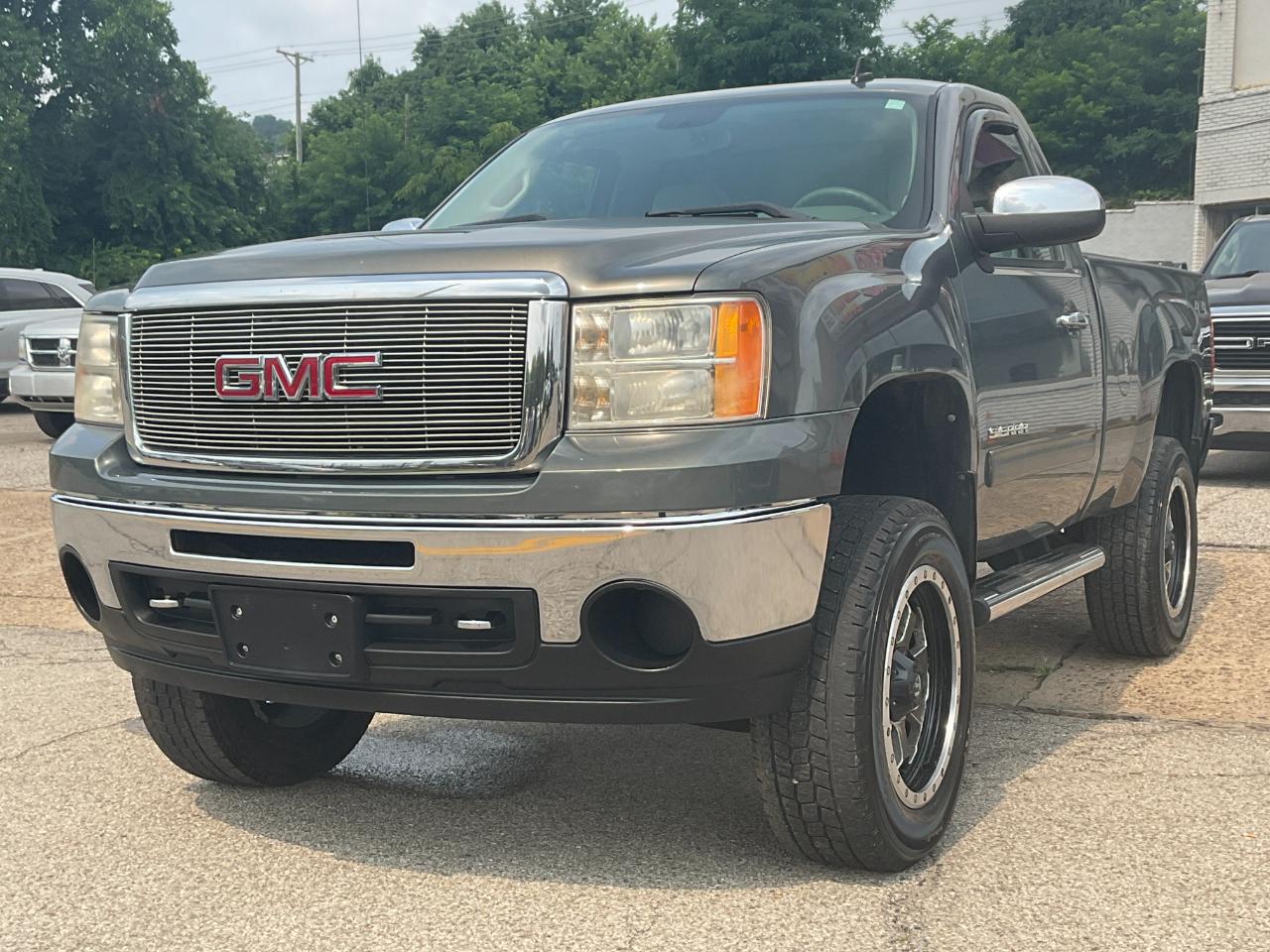 GMC Sierra 1500 SLE 4WD 2011
