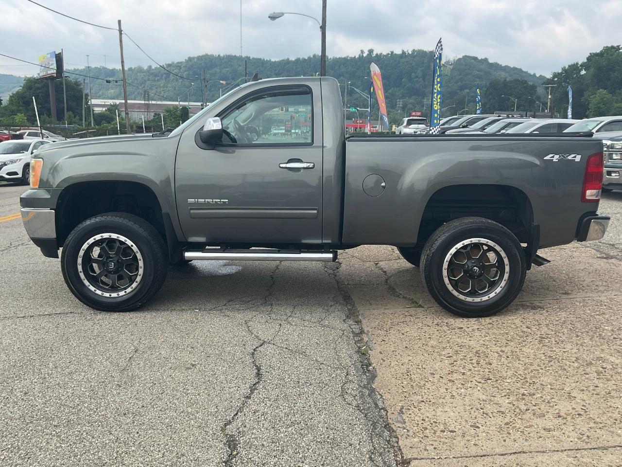 GMC Sierra 1500 SLE 4WD 2011