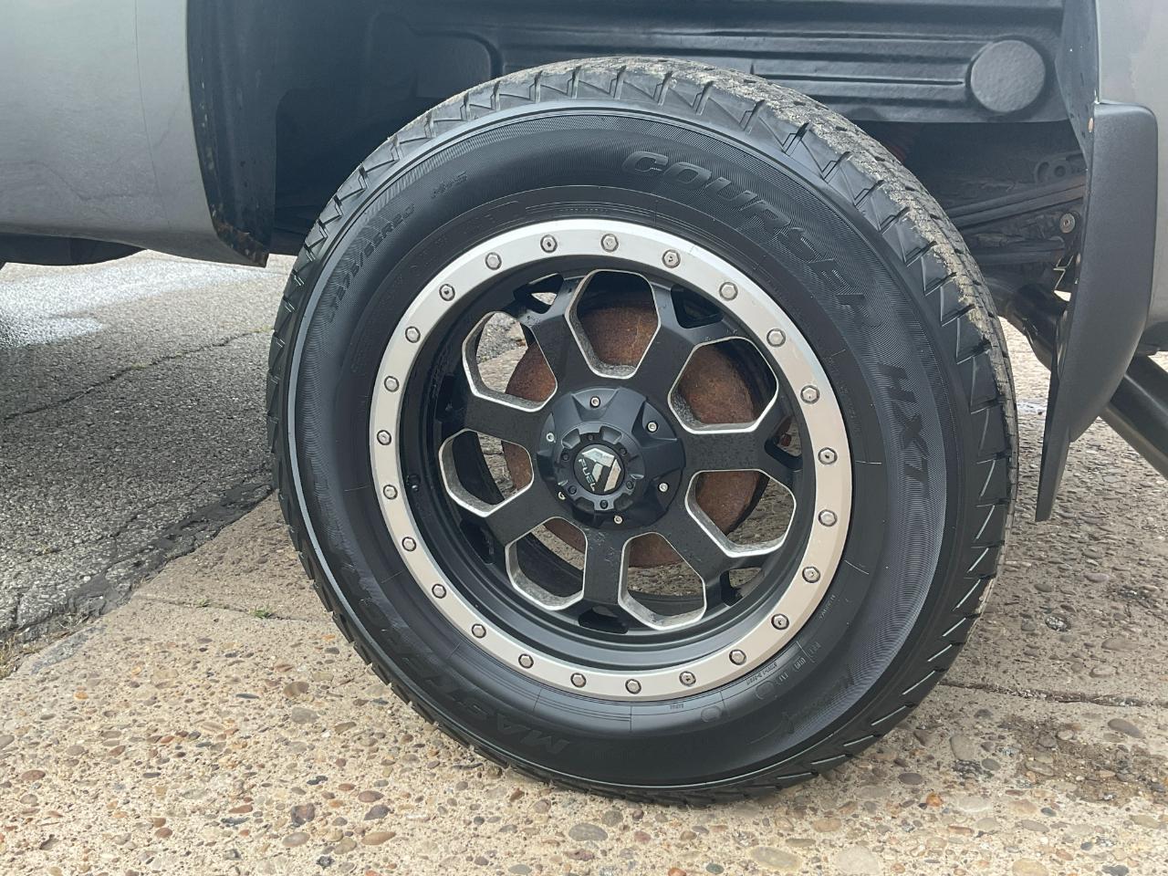 GMC Sierra 1500 SLE 4WD 2011