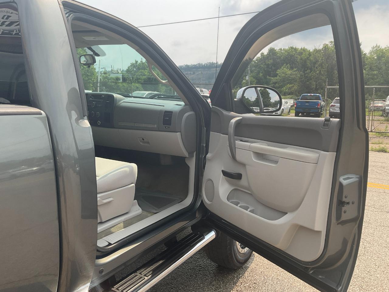 GMC Sierra 1500 SLE 4WD 2011