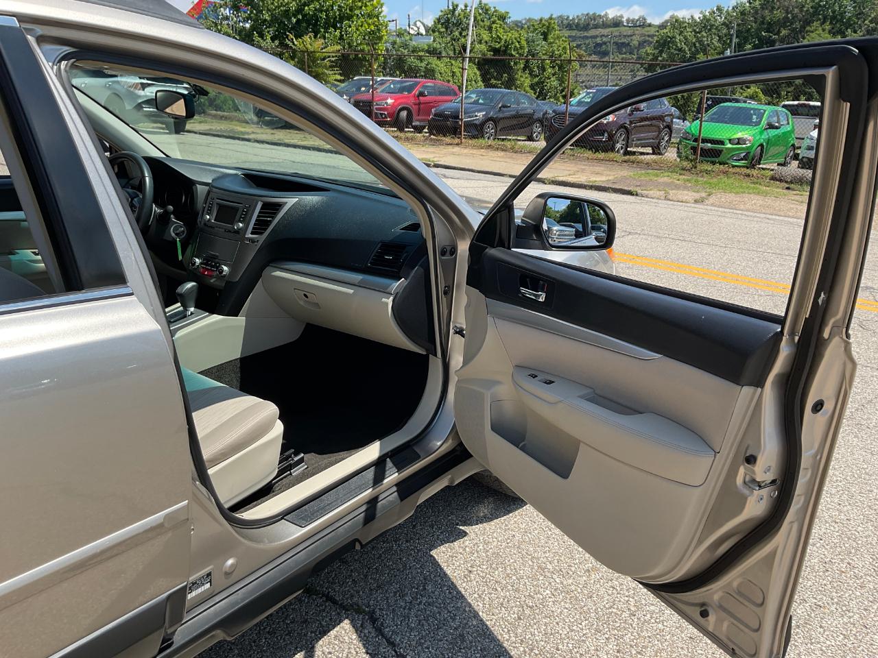 Subaru Outback 2.5i Premium 2014