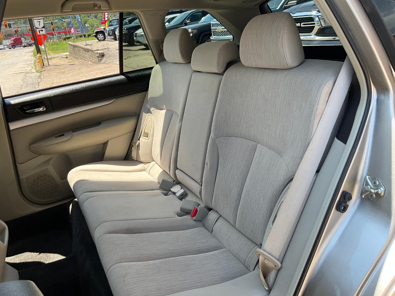 Subaru Outback 2.5i Premium 2014