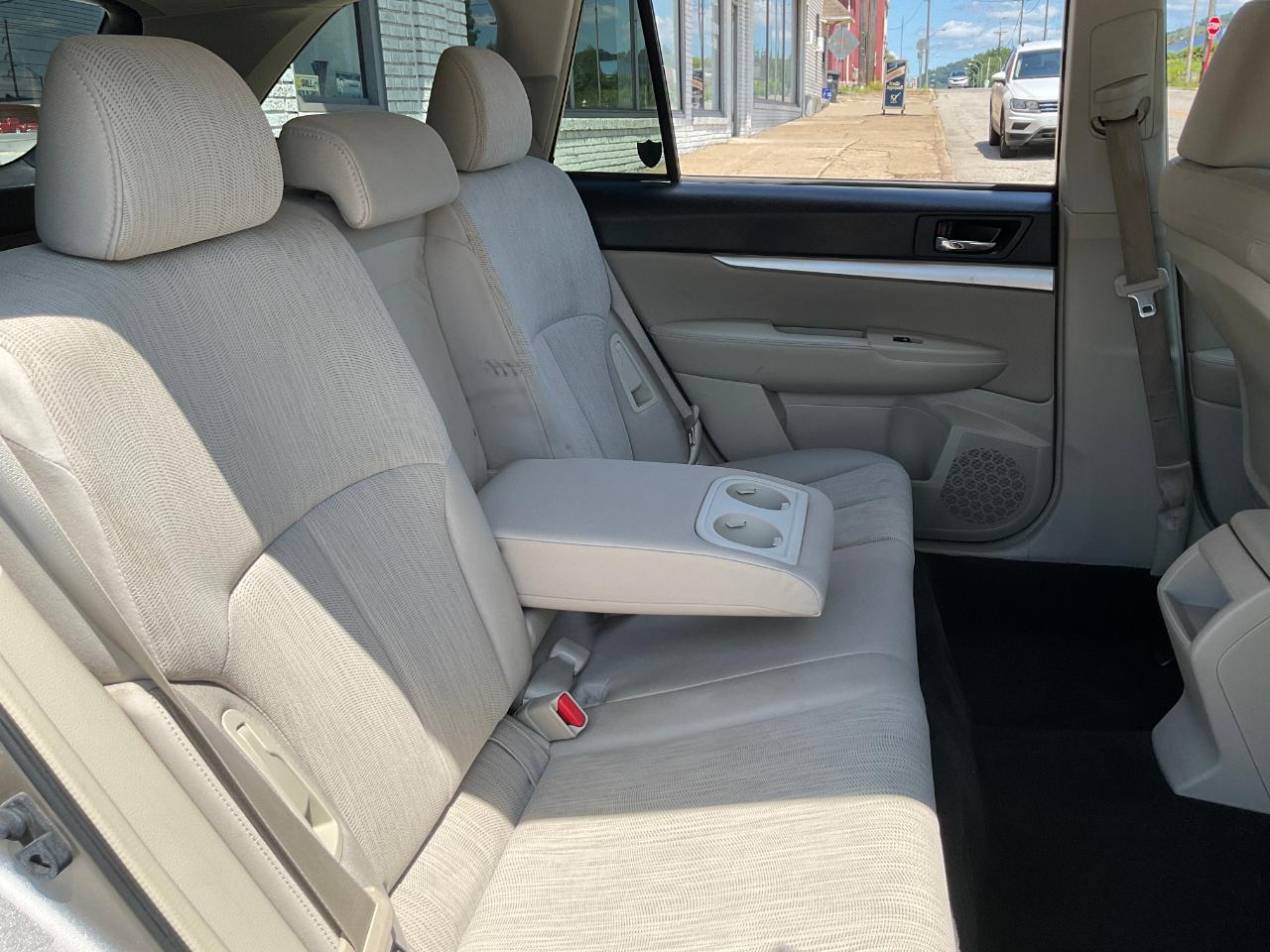 Subaru Outback 2.5i Premium 2014