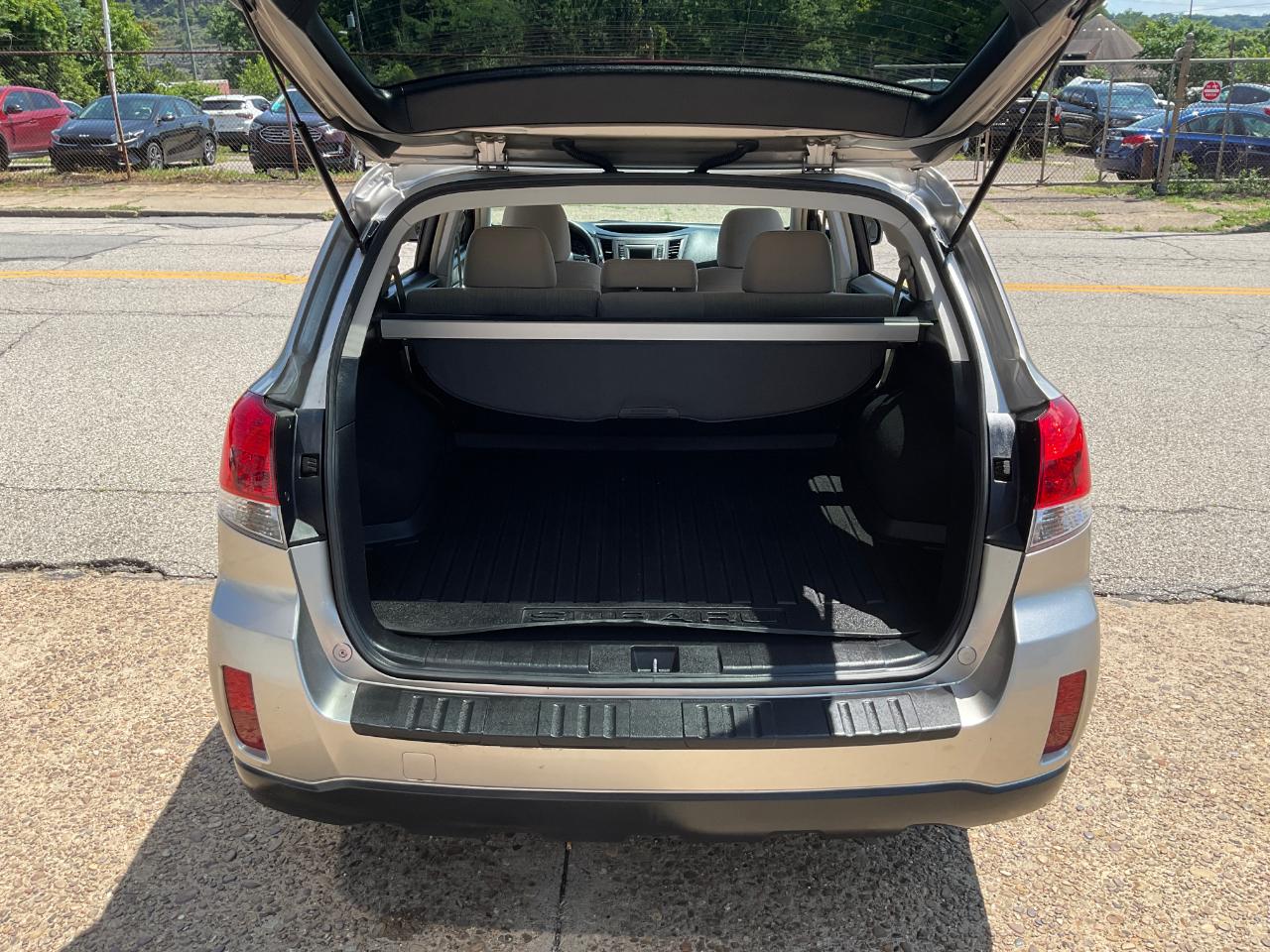 Subaru Outback 2.5i Premium 2014