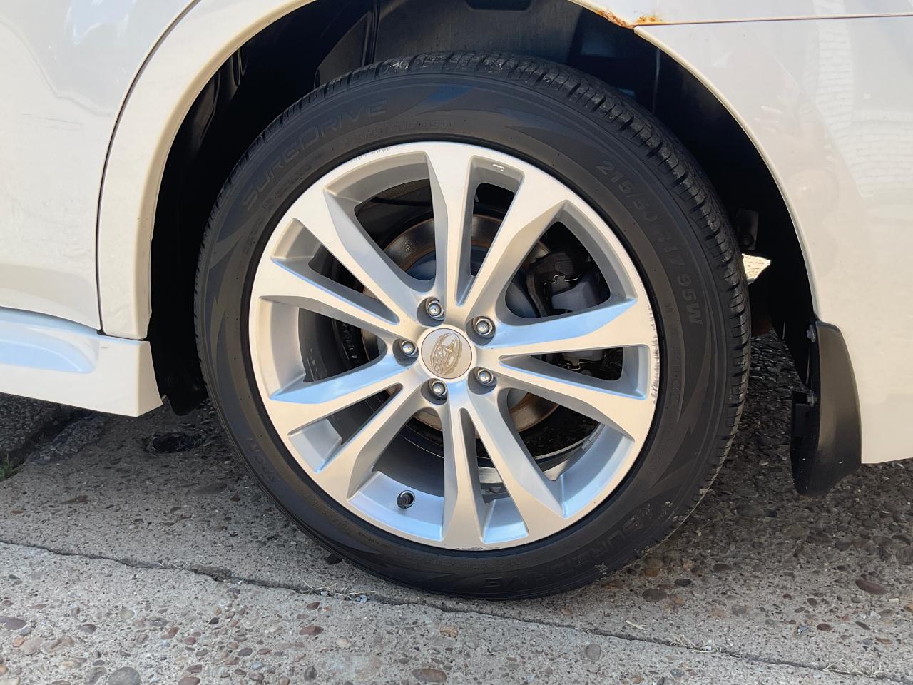 Subaru Legacy 2.5i Premium 2014