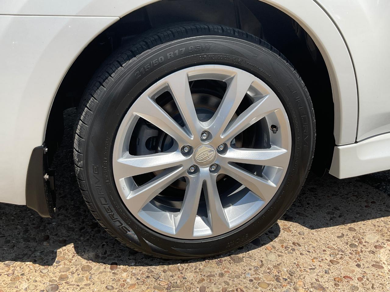 Subaru Legacy 2.5i Premium 2014