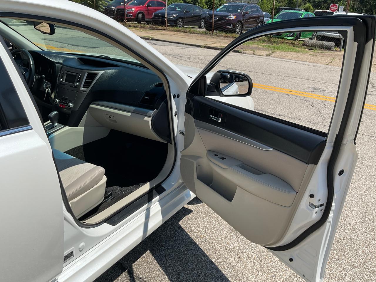 Subaru Legacy 2.5i Premium 2014