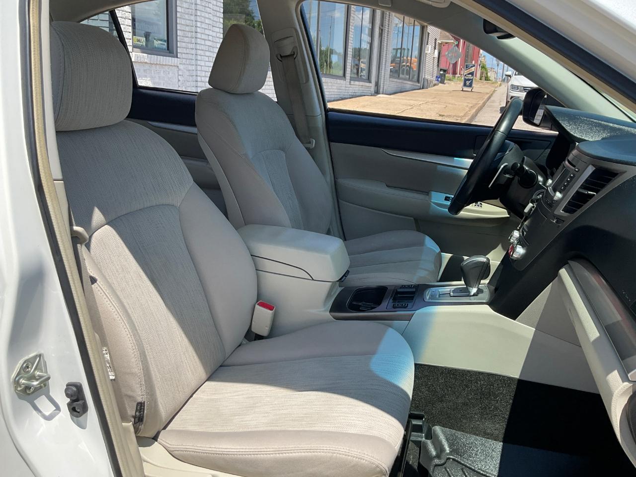Subaru Legacy 2.5i Premium 2014