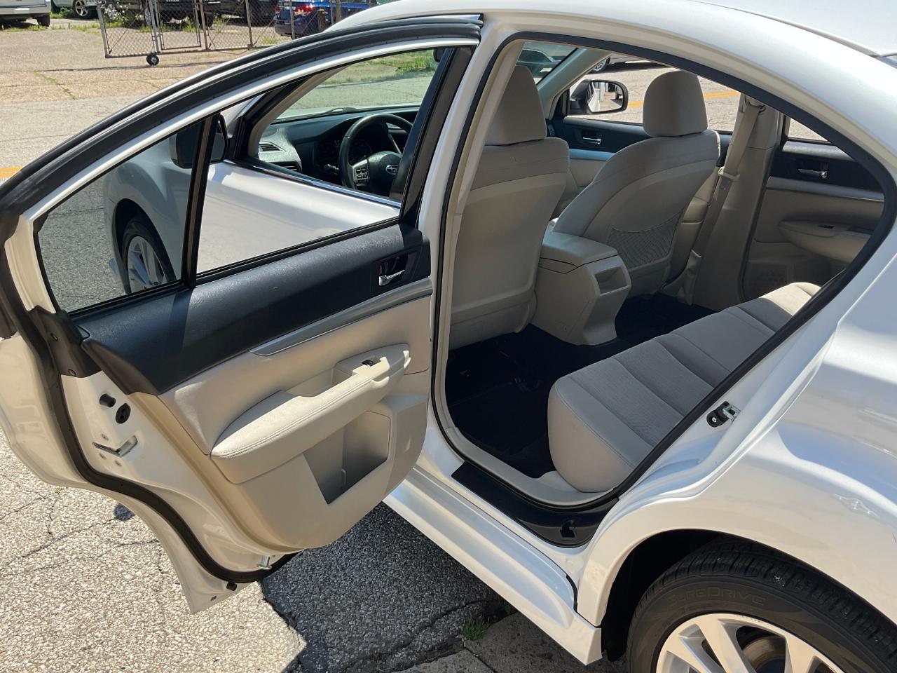 Subaru Legacy 2.5i Premium 2014