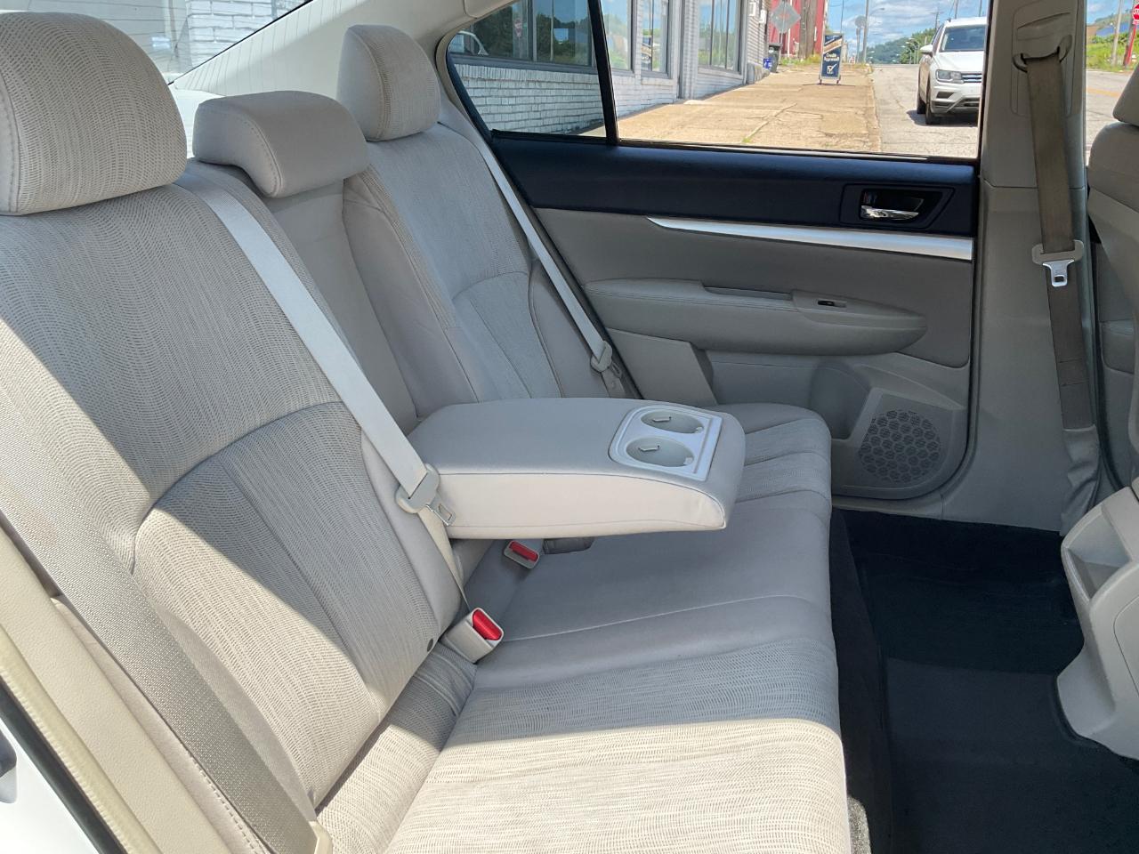 Subaru Legacy 2.5i Premium 2014